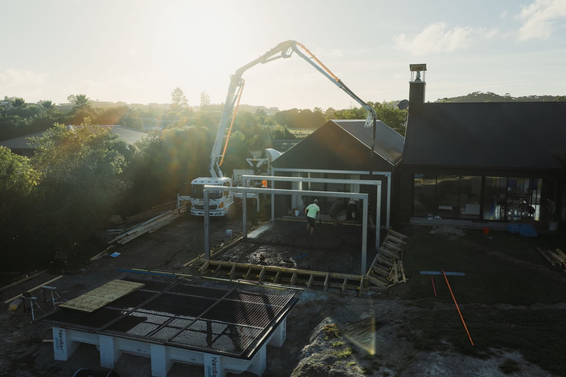 Outdoor Living & Pool - Renovation - photo 4